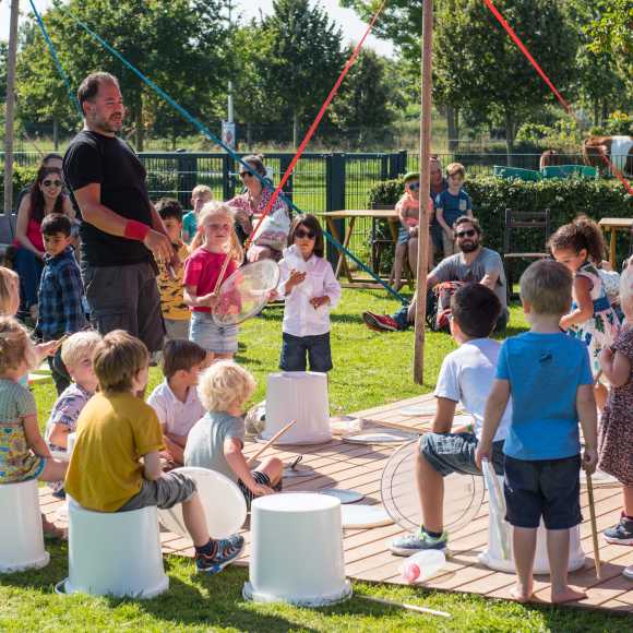 Muziekplezier met Juan (Buurtcamping)